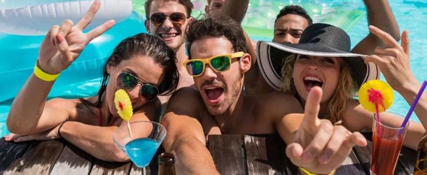 Dubai's Pool Parties that Transition into All-Night Affairs