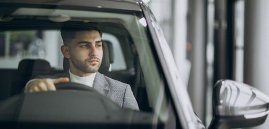 is-hiring-a-driver-cheaper-than-owning-a-car-in-dubai